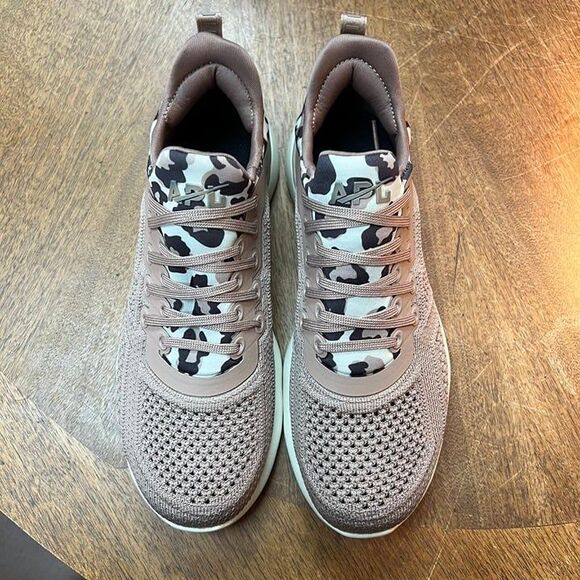 APL Women’s Techloom Tracer in Almond/Pristine/Leopard - Size 7 - Picture 1 of 6